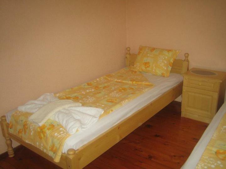 Velkovski Guest House Chisarja Exteriör bild